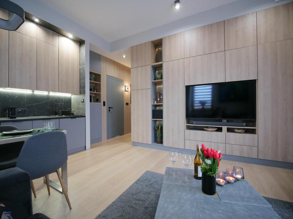 4Uapart-Apartment Suite Platan Tower Paradiso Świnoujście Exteriör bild